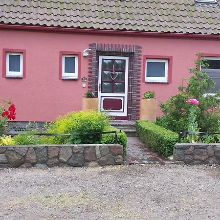 Haus Am Teich - Teichblick Apartamento Fehmarn Exterior foto